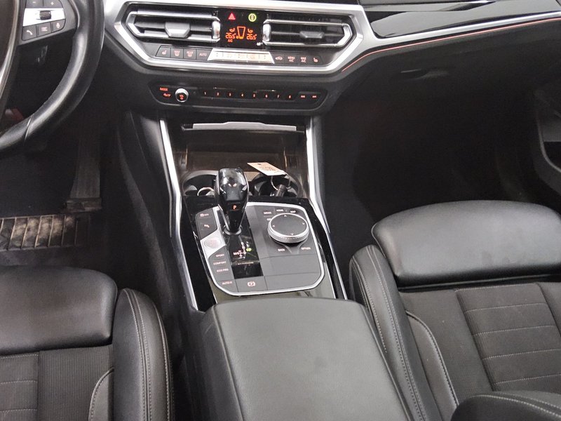 BMW 320d Touring Sport-Line automatik • digitalni instrumenti • Full LED — 6