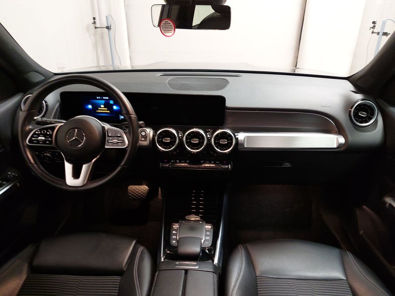Mercedes-Benz GLB 200 d Progressive automatik • ACC • LED — 16