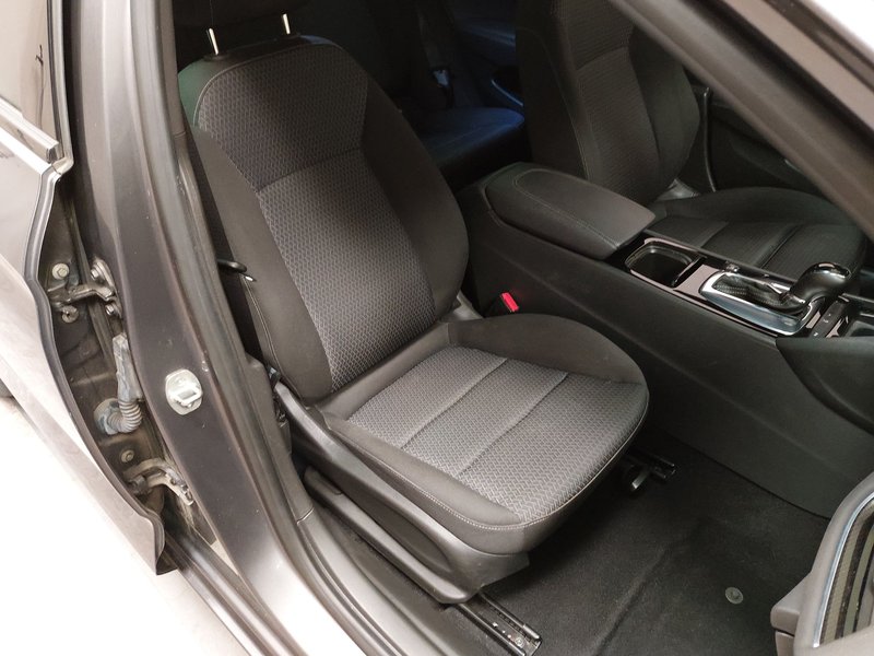Opel Insignia ST 1.5 D Business Edition automatik • LED • navigacija — 12