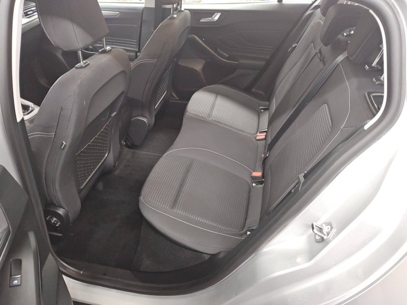 Ford Focus Turnier 1.0 EcoBoost Titanium • LED • navigacija — 12