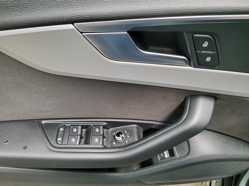 Audi A4 40 TDI quattro automatik S line • LED • digitalni instrumenti — 10