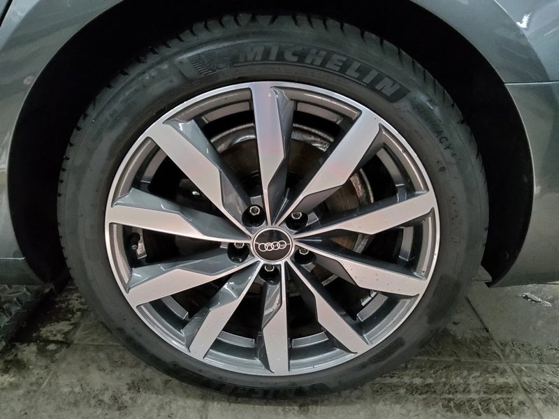 Audi A4 40 TDI quattro automatik S line • LED • digitalni instrumenti — 11