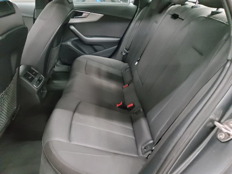 Audi A4 40 TDI quattro automatik S line • LED • digitalni instrumenti — 13