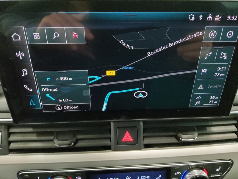 Audi A4 40 TDI quattro automatik S line • LED • digitalni instrumenti — 7