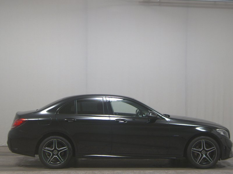 Mercedes-Benz C 300 de automatik AMG Line • ACC • LED
