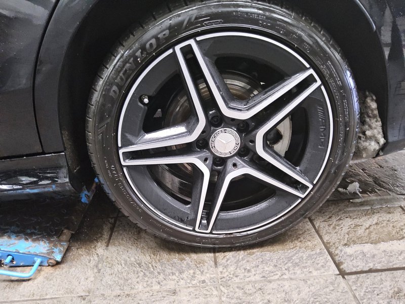 Mercedes-Benz C 300 de automatik AMG Line • ACC • LED — 10
