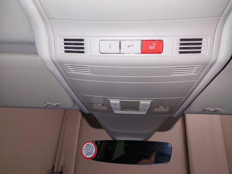Volkswagen Tiguan 2.0 TDI Elegance • 360° kamera • ACC — 13