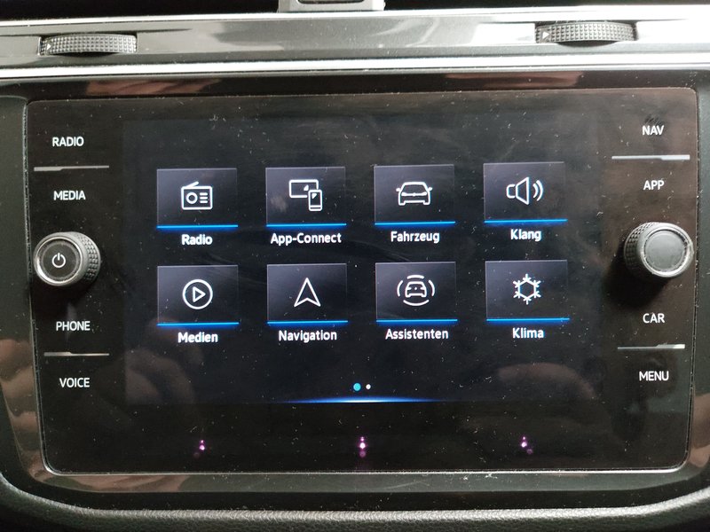 Volkswagen Tiguan 2.0 TDI Elegance • 360° kamera • ACC — 20