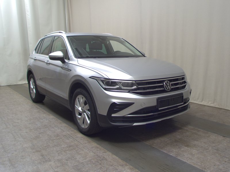 Volkswagen Tiguan 2.0 TDI Elegance • 360° kamera • ACC — 3
