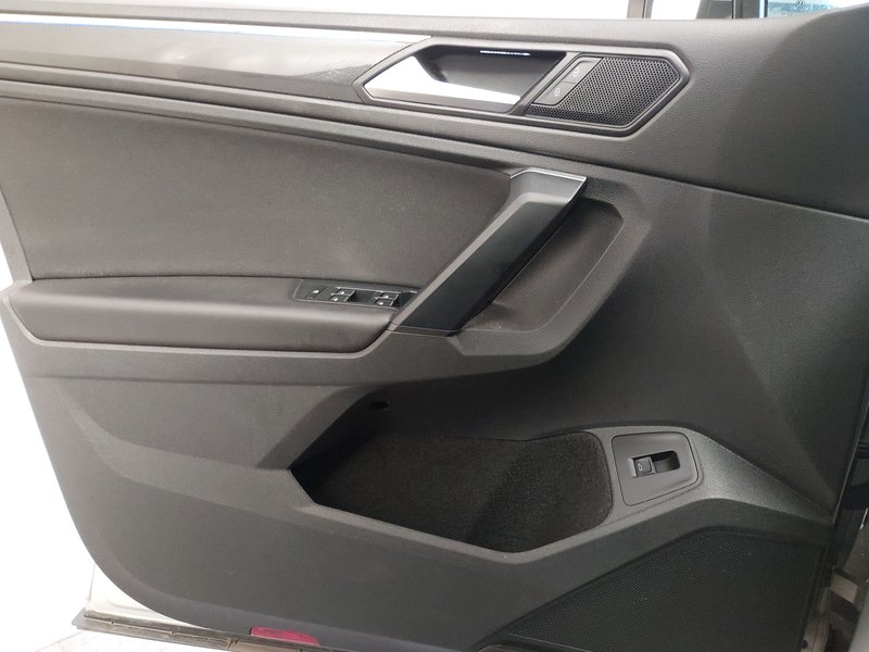 Volkswagen Tiguan 2.0 TDI Elegance • 360° kamera • ACC — 5