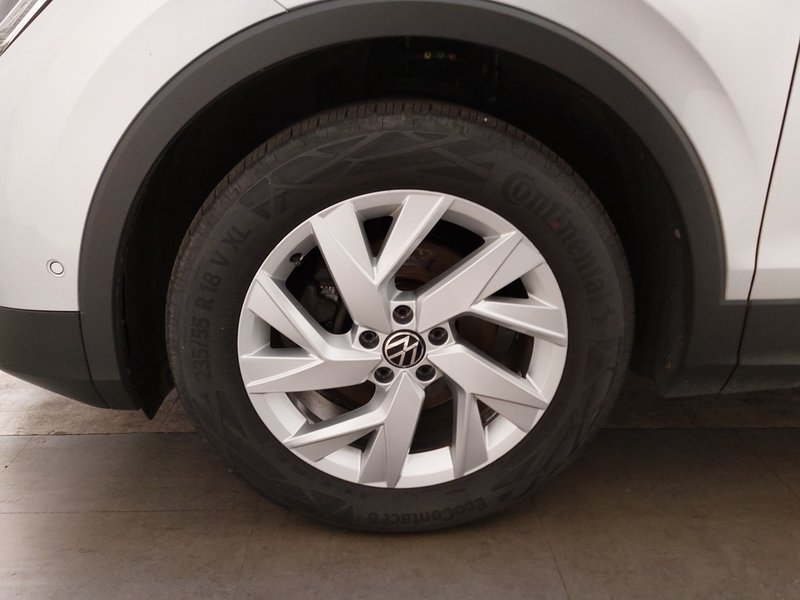 Volkswagen Tiguan 2.0 TDI Elegance • 360° kamera • ACC — 8