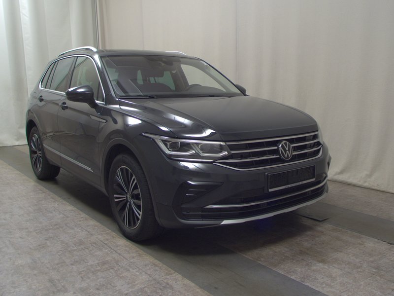 Volkswagen Tiguan 2.0 TDI automatik Elegance • ACC • električna peta vrata — 3