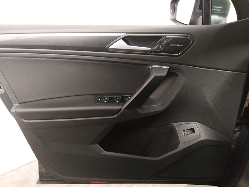 Volkswagen Tiguan 2.0 TDI automatik Elegance • ACC • električna peta vrata — 5