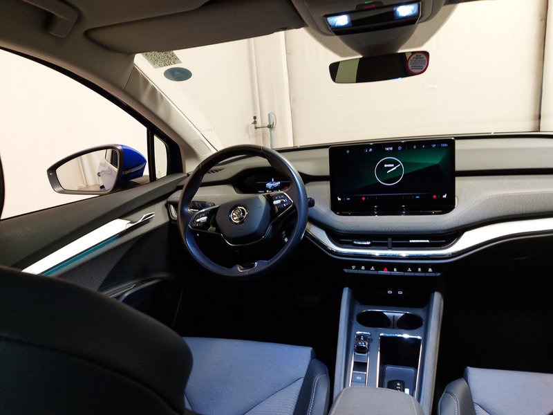 Škoda Enyaq Loft • ACC • AHK — 18