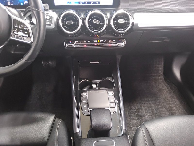 Mercedes-Benz GLB 220 d 4MATIC automatik Progressive • ACC • AHK — 6