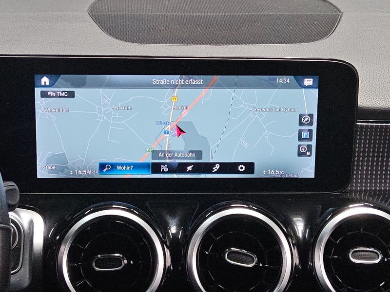 Mercedes-Benz GLB 220 d 4MATIC automatik Progressive • ACC • AHK — 7