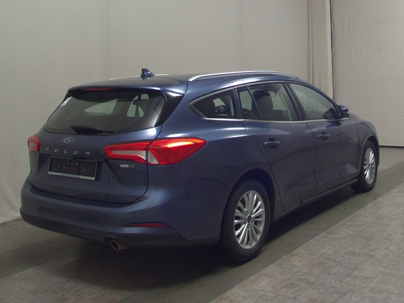 Ford Focus Turnier 1.0 EcoBoost Titanium • Full LED • navigacija — 4
