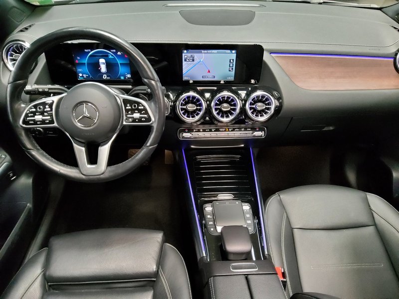 Mercedes-Benz GLA 220 d automatik Progressive • panorama • LED — 5