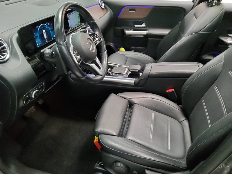 Mercedes-Benz GLA 220 d automatik Progressive • panorama • LED — 9