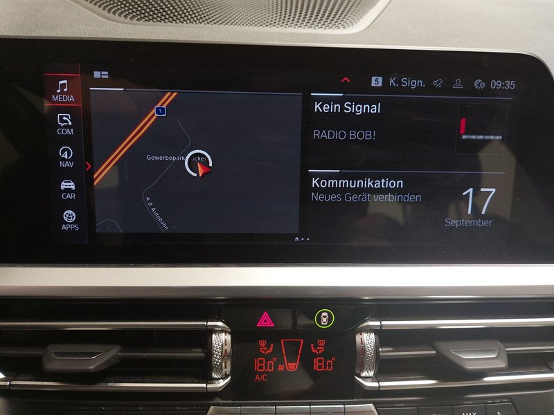 BMW 318d automatik Advantage • ACC • LED — 20