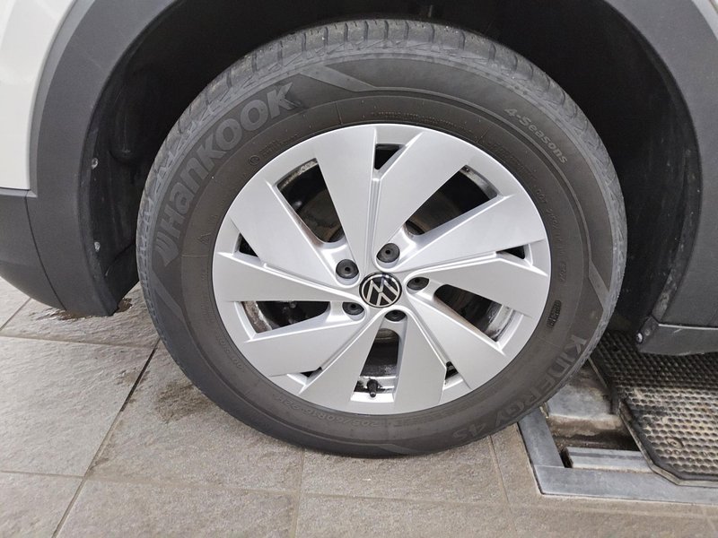 Volkswagen T-Cross 1.0 TSI • AHK • bežično punjenje — 11