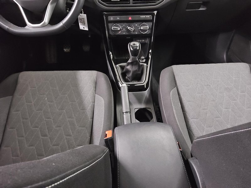 Volkswagen T-Cross 1.0 TSI • AHK • bežično punjenje — 6