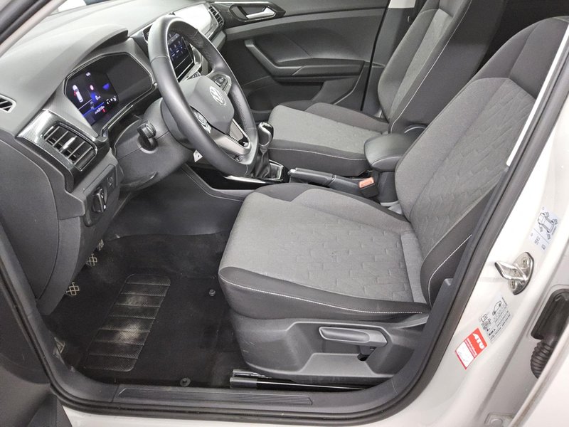 Volkswagen T-Cross 1.0 TSI • AHK • bežično punjenje — 9