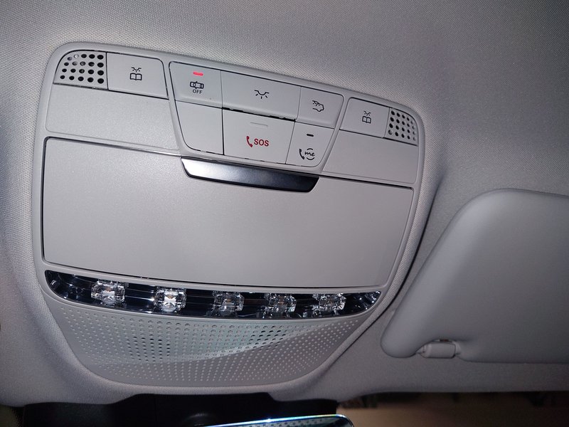Mercedes-Benz E 300 de karavan automatik Avantgarde • bežično punjenje — 13