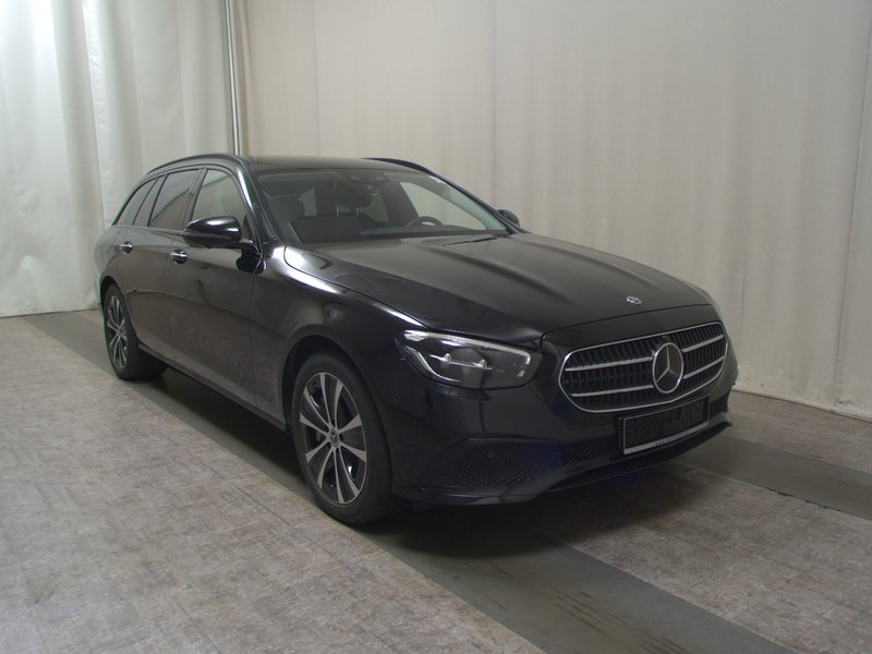 Mercedes-Benz E 300 de karavan automatik Avantgarde • bežično punjenje — 3