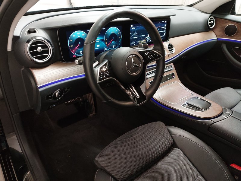 Mercedes-Benz E 300 de karavan automatik Avantgarde • bežično punjenje — 6