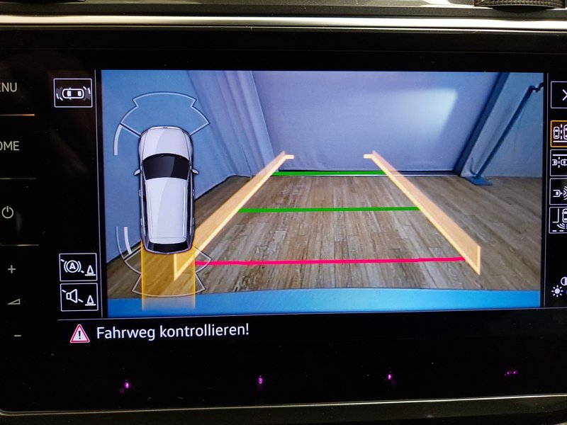 Volkswagen Tiguan 1.4 TSI eHybrid automatik R-Line • panorama • ACC — 15