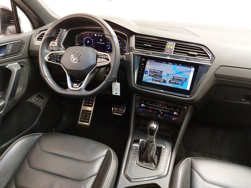 Volkswagen Tiguan 1.4 TSI eHybrid automatik R-Line • panorama • ACC — 21