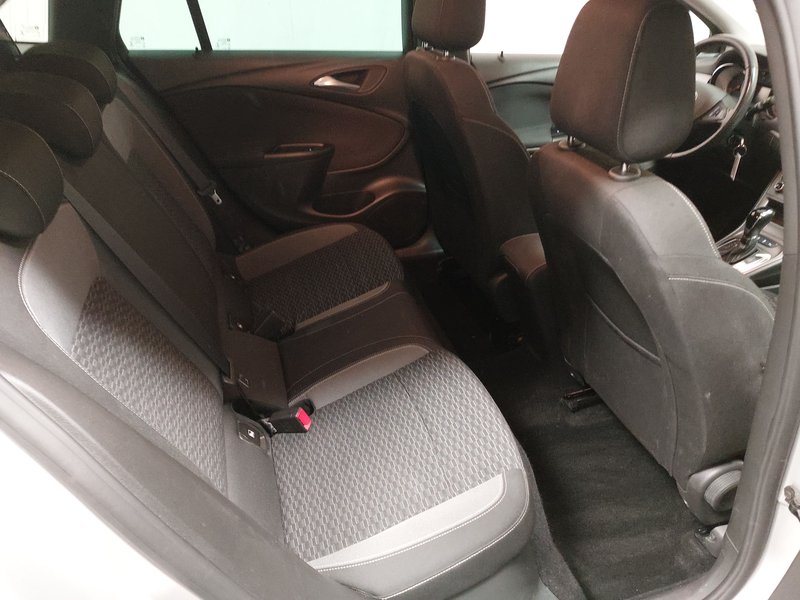 Opel Astra ST 1.5 D Business Edition automatik • AHK • Full LED — 12
