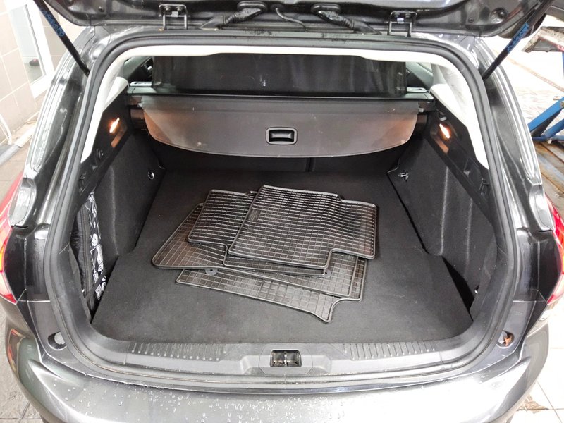 Ford Focus Turnier 1.5 EcoBlue Titanium automatik • ACC • Full LED — 11
