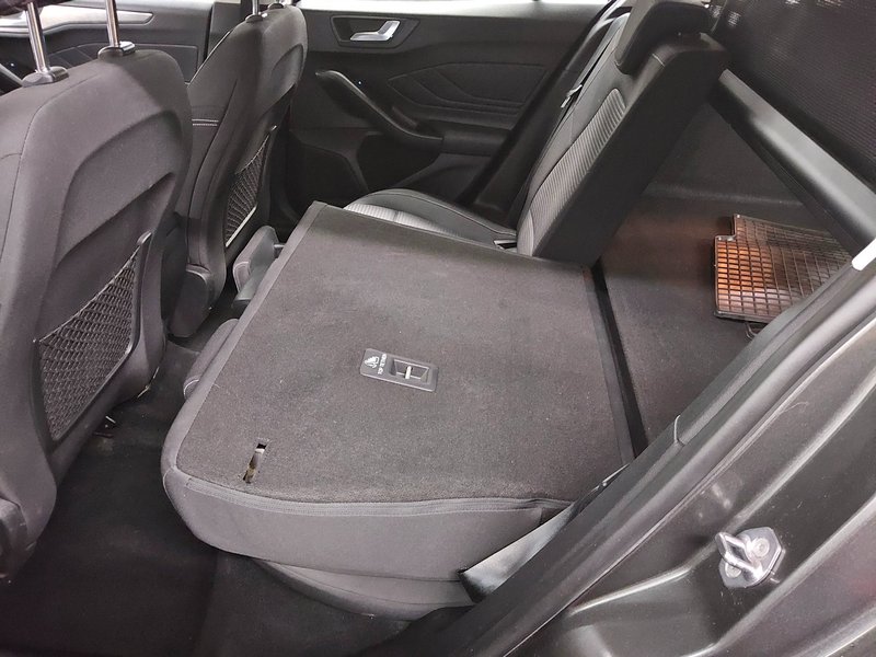 Ford Focus Turnier 1.5 EcoBlue Titanium automatik • ACC • Full LED — 12