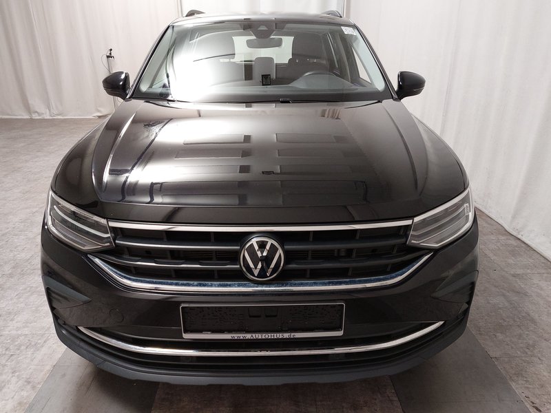 Volkswagen Tiguan 2.0 TDI automatik Life — 9