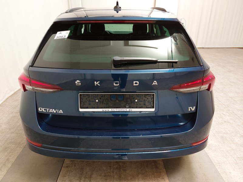 Škoda Octavia Kombi 1.4 TSI iV automatik Ambition • AHK • Full LED — 14