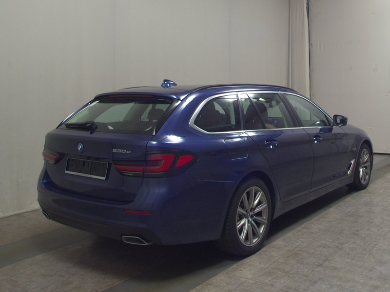 BMW 530e Touring automatik • ACC • Full LED — 4