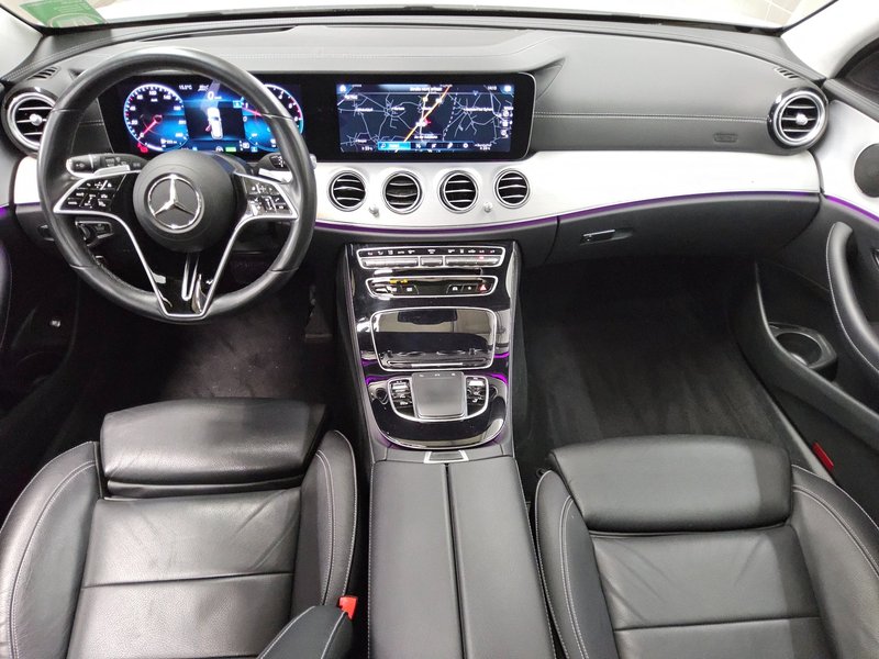 Mercedes-Benz E 300 de karavan automatik AMG Line • panorama • HUD — 5