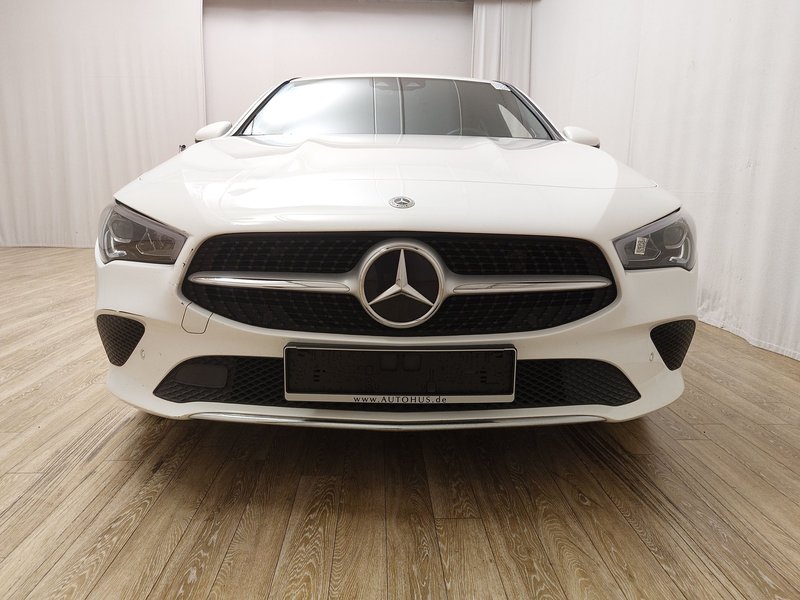 Mercedes-Benz CLA 180 d Shooting Brake automatik Progressive — 9