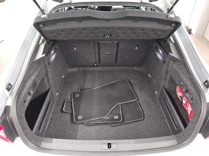 Škoda Superb 2.0 TDI automatik Ambition • Full LED • panorama — 14