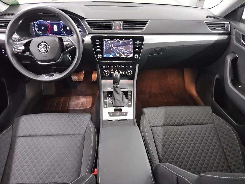 Škoda Superb 2.0 TDI automatik Ambition • Full LED • panorama — 5