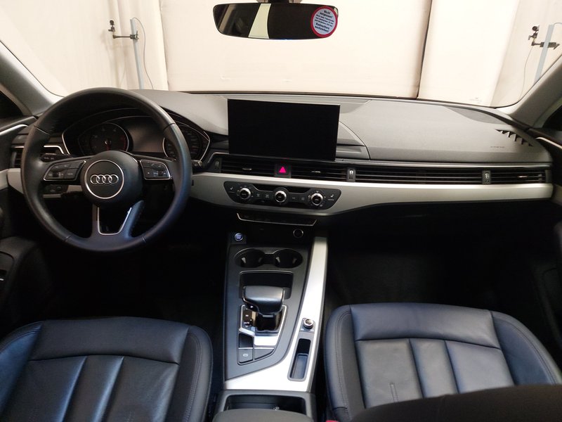 Audi A4 Avant 40 TDI automatik advanced • Full LED — 16