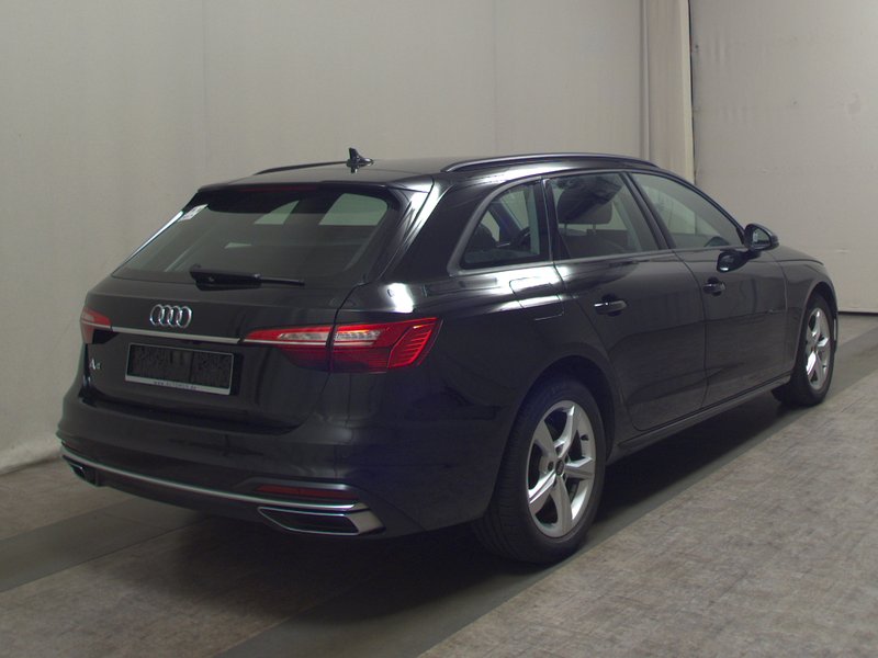 Audi A4 Avant 40 TDI automatik advanced • Full LED — 4