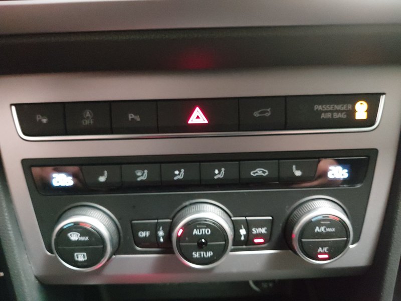 SEAT Ateca 2.0 TDI automatik FR-Line • ACC • električna peta vrata — 18