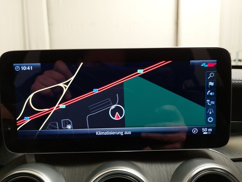 Mercedes-Benz C 300 de karavan automatik • ACC • bežično punjenje — 18