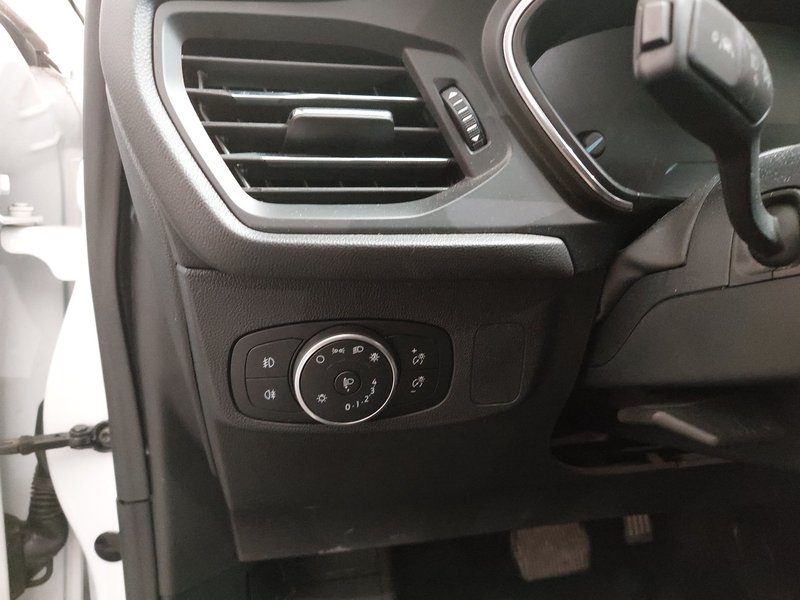 Ford Focus Turnier 1.5 EcoBlue automatik Titanium • ACC • Full LED — 7