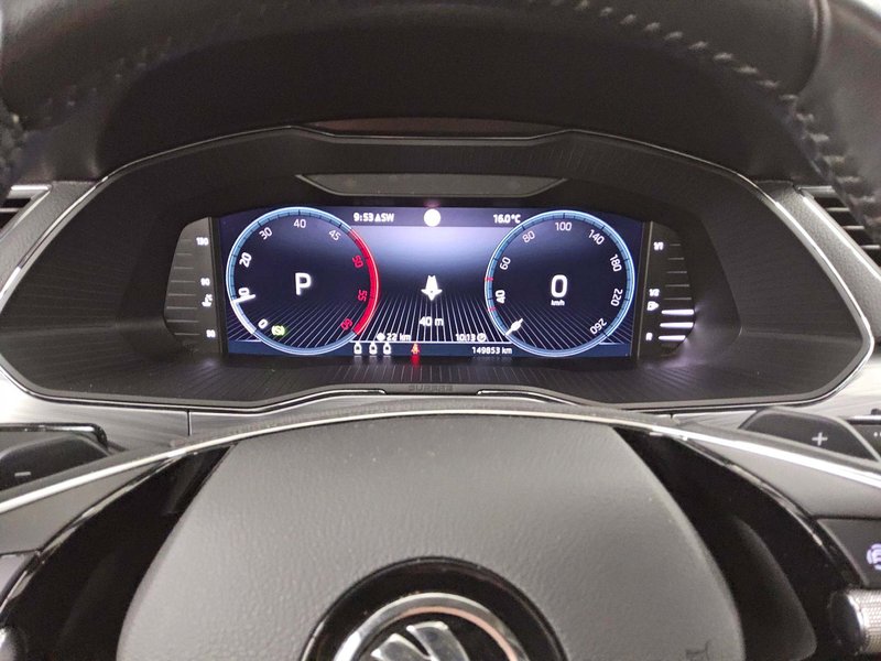 Škoda Superb Kombi 2.0 TDI automatik Ambition • ACC • AHK — 8