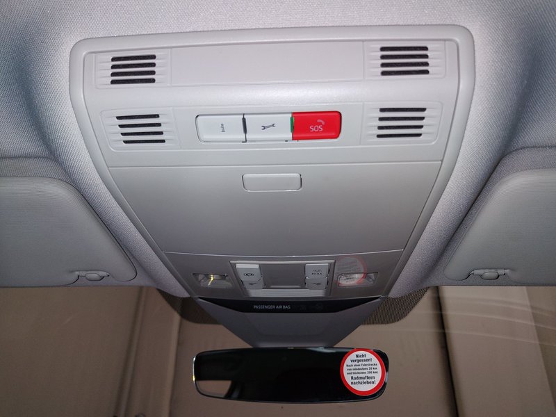 Volkswagen Passat Variant 2.0 TDI Business automatik • ACC • LED — 16