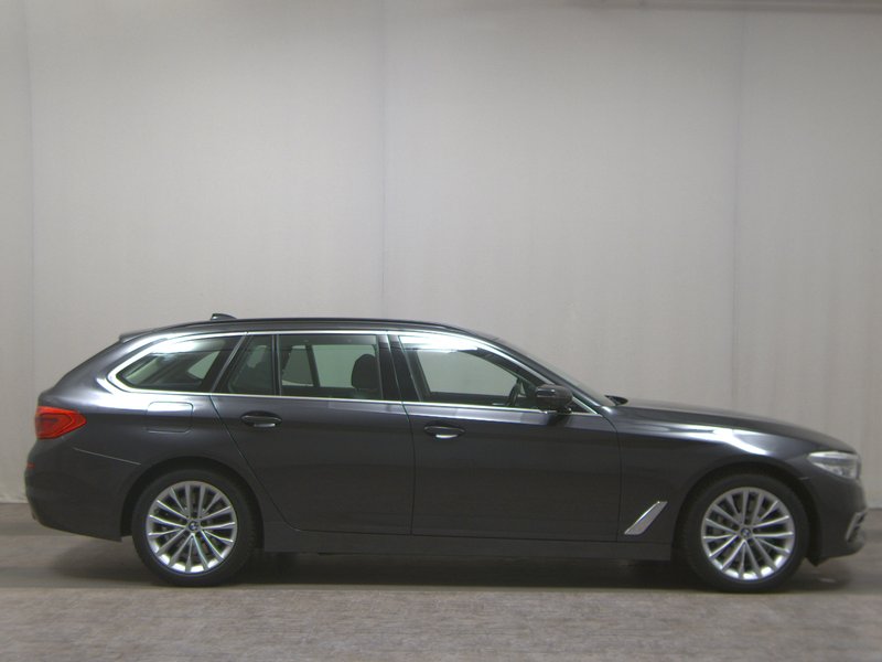 BMW 530d xDrive Touring automatik Luxury Line • HUD • 360° kamera